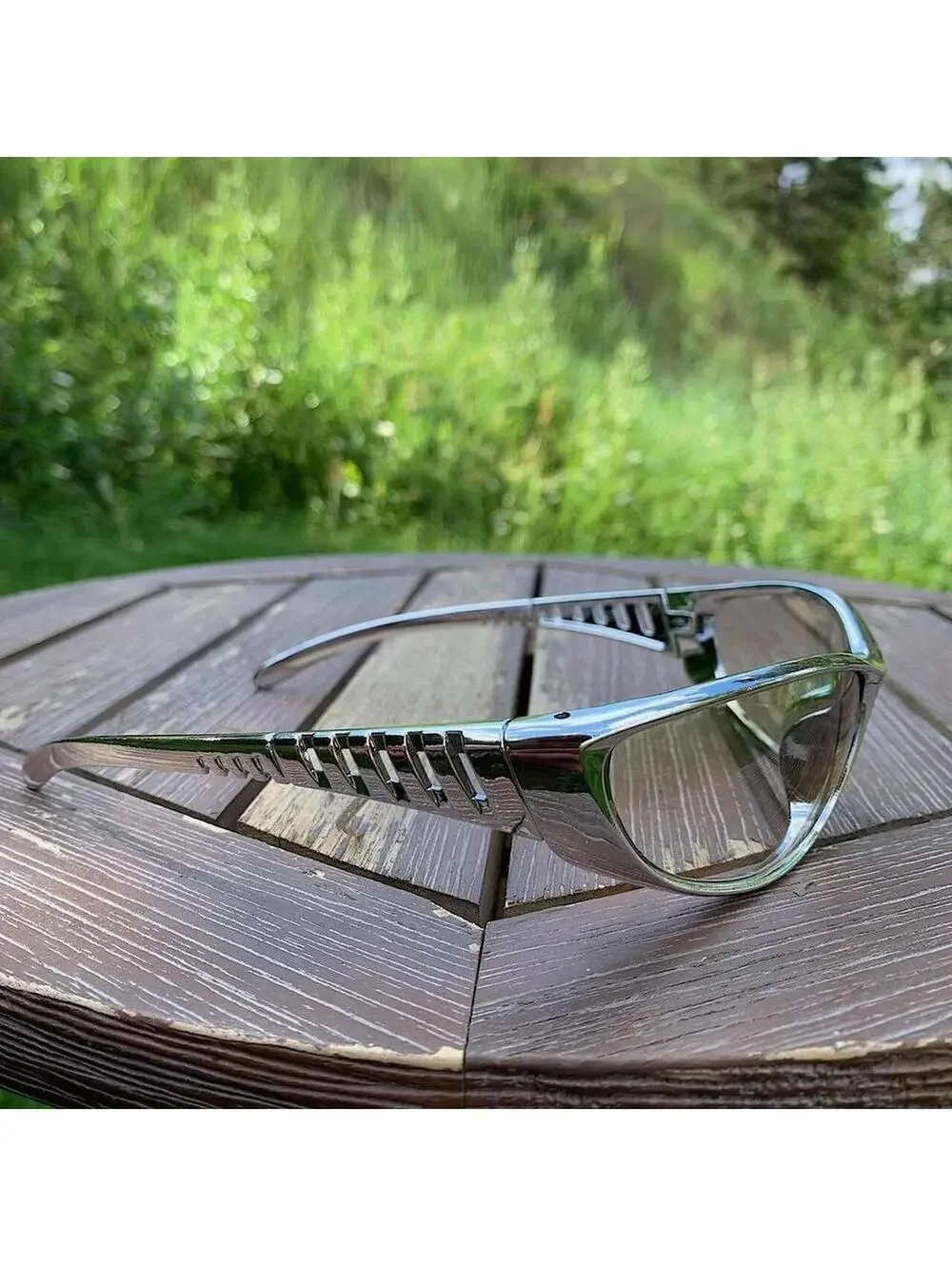 Cyber Grunge y2k 2000s Vented Sport futuristic style surfer silver clear